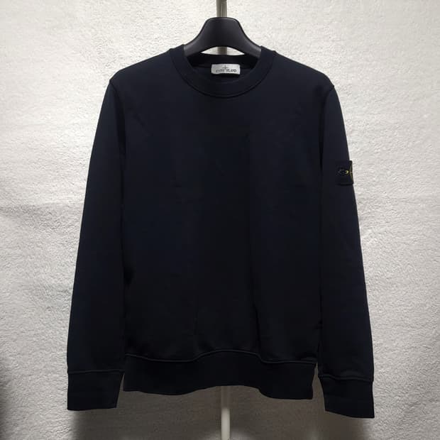 [정품] XL / 22SS 스톤아일랜드 맨투맨 