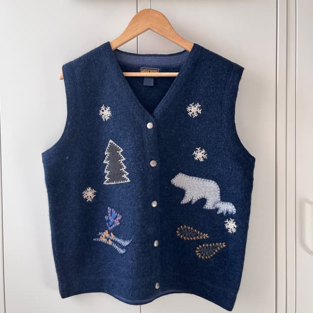울리치 북극곰 자수 니트 조끼 가디건 