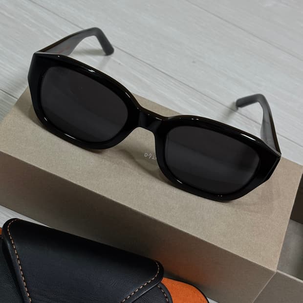 그라픽플라스틱 옐로우비 0722 이동휘 선글라스