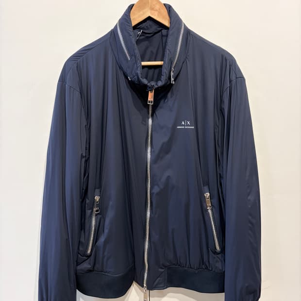 아르마니 익스체인지 히든 후드 하이넥 패디드 자켓