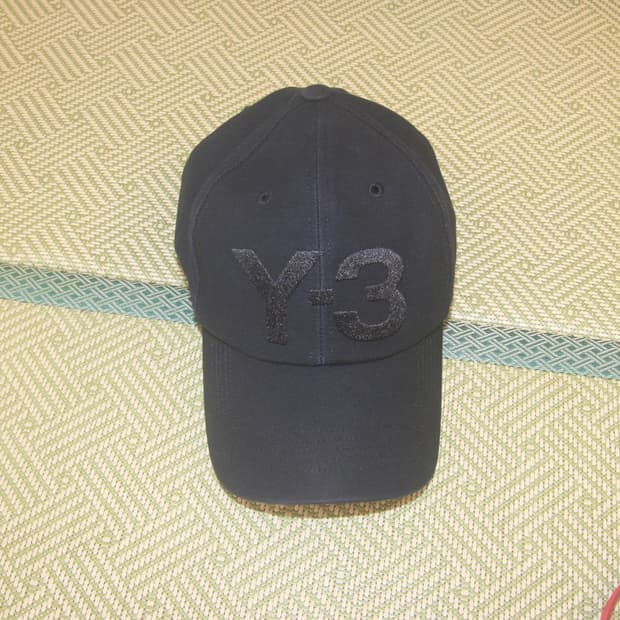요지야마모토 Y-3 빅 자수 로고 볼캡