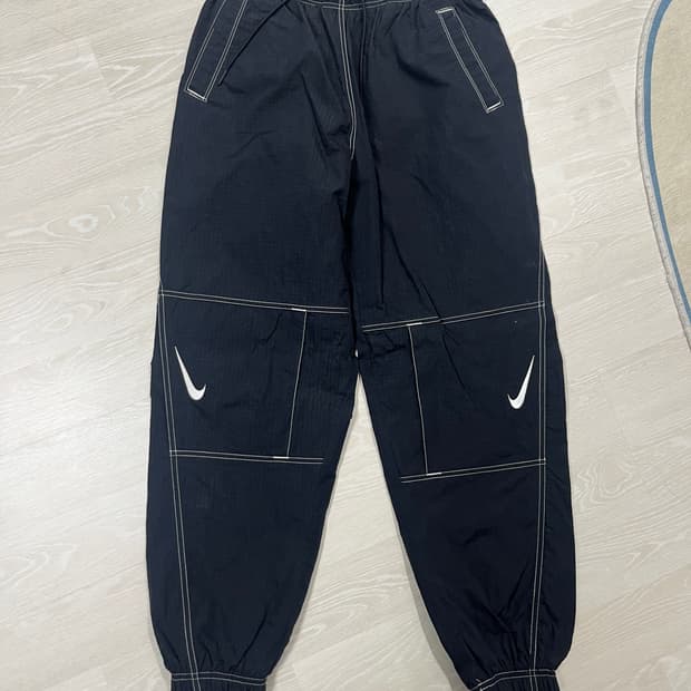 나이키 우븐 팬츠 블랙 색상 S 