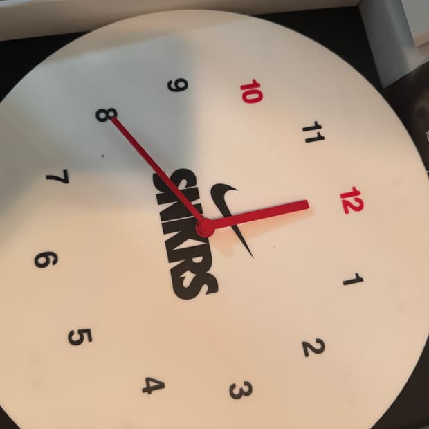 나이키 시계 500피스 한정판