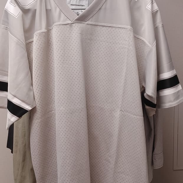 디스이즈네버댓 메쉬 풋볼 티셔츠 그레이 M