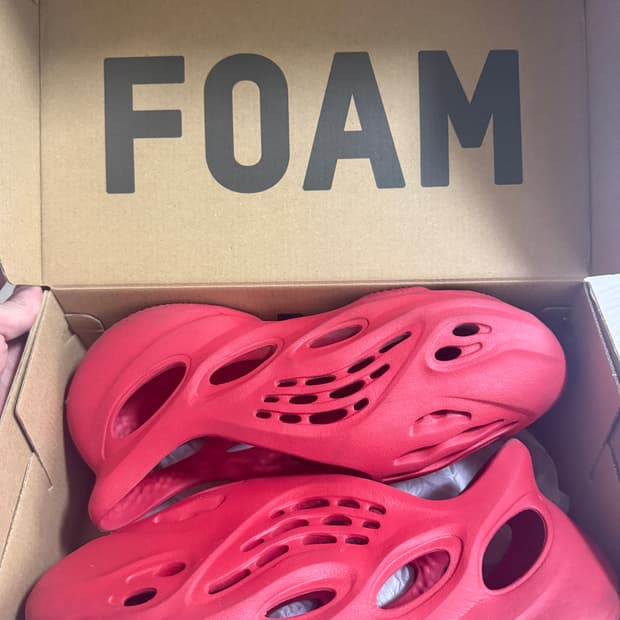 이지 폼러너 버밀리온 275