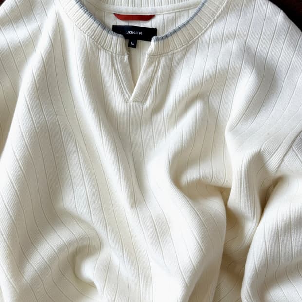 Design neck high gauge knit P/O