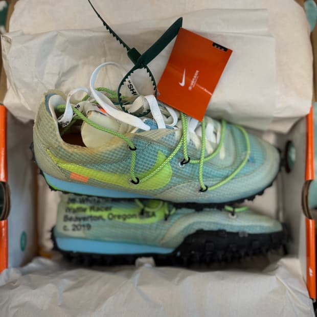 오프화이트 x 나이키 와플레이서