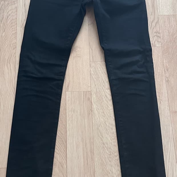 생로랑 퍼머넌트 블랙진 (27)