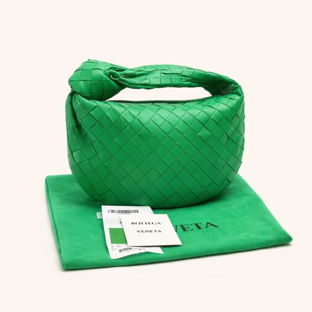 [A급] 보테가베네타 조디 가죽 클러치 미니 패러킷 판매합니다!!!