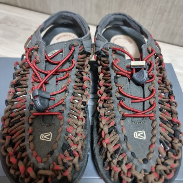 keen)킨 유니크 260~265 사이즈