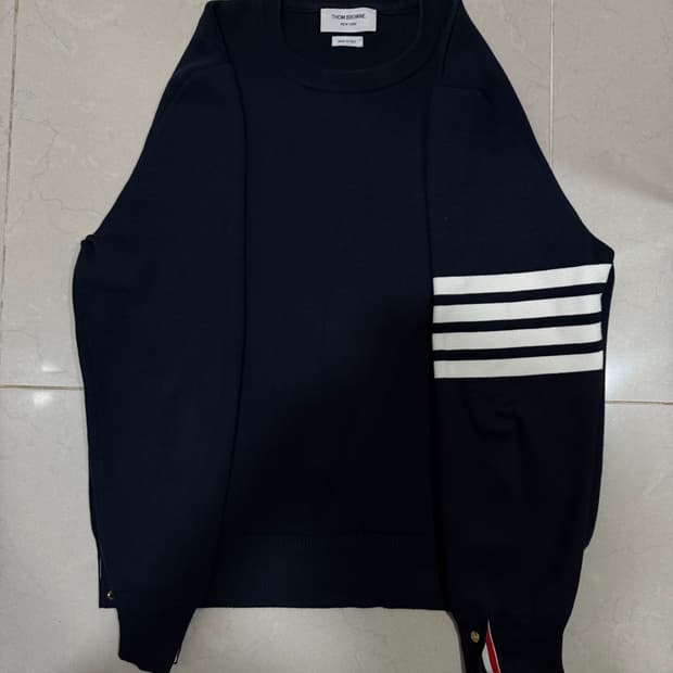 [당일출고,4사이즈] 25년식 새상품급 톰브라운 밀라노스티치 니트