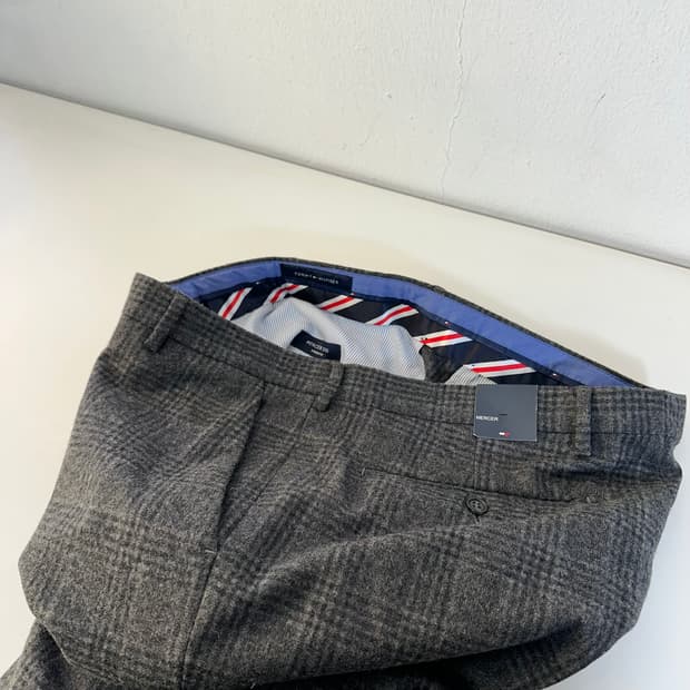 택달린새것 36-38 타미힐피거 차콜 체크 스트레이트핏 울 슬랙스