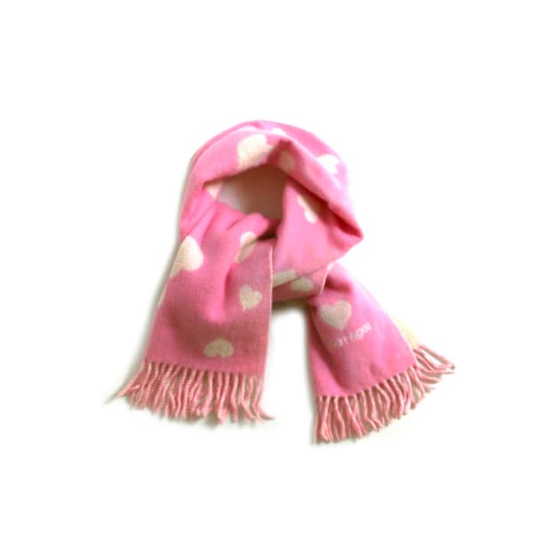 꾸레쥬 하트 목도리 