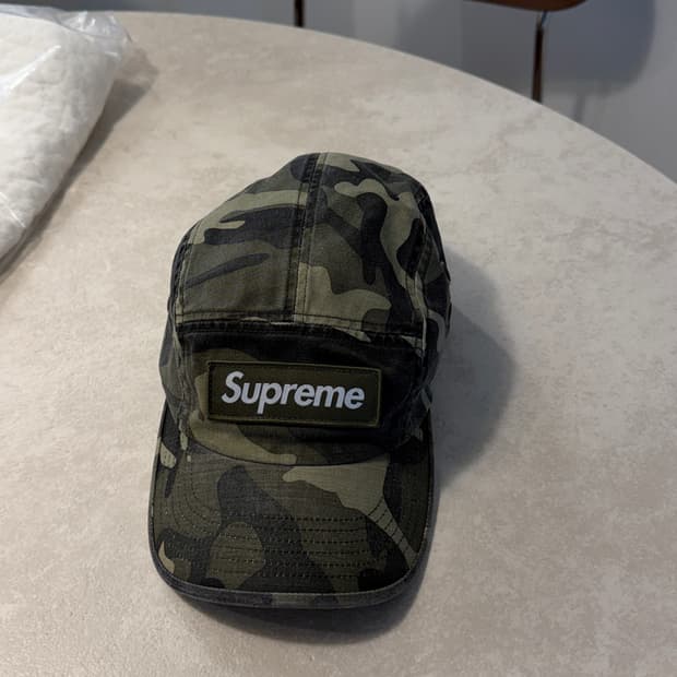 슈프림 23시즌 밀리터리 카모 캠프캡