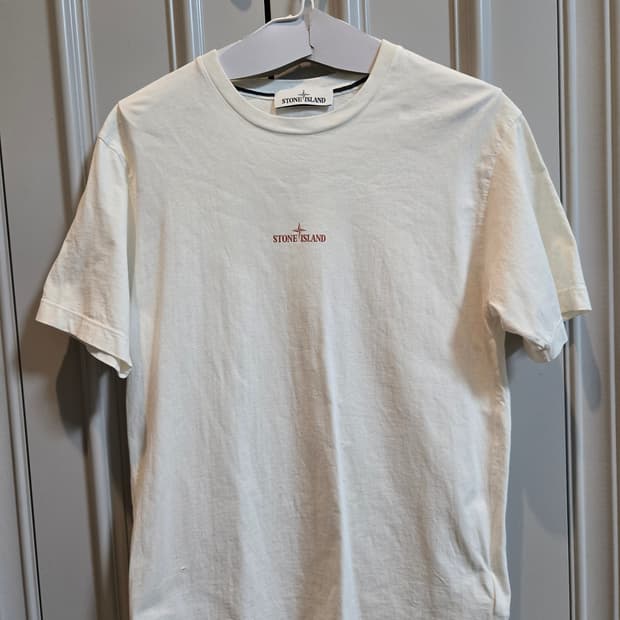 스톤 아일랜드 반팔 판매합니다