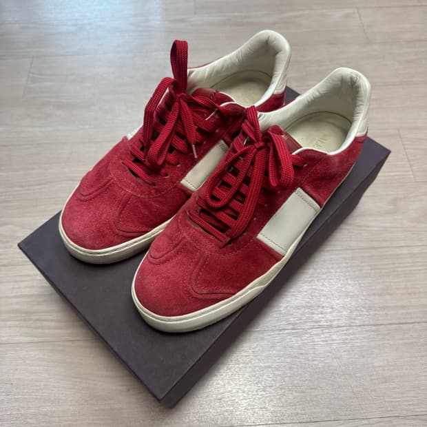 발렌티노 플라이크루 스니커즈 43