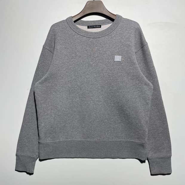 아크네스튜디오 맨투맨