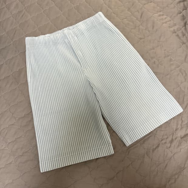 옴므플리세 이세이미야케 반바지