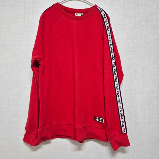 휠라 레드 맨투맨