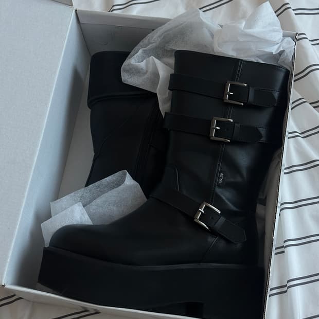 애즈온 마야 부츠 미디 250