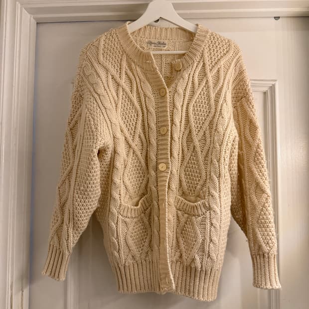 빈티지 울100 케이블 니트 가디건