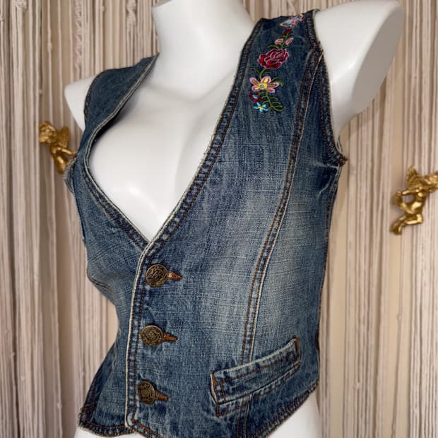  Cinch back Embroidered Denim Vest 0053