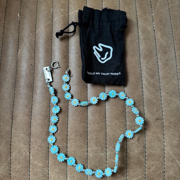 in gold we trust Paris 플라워 비즈 목걸이