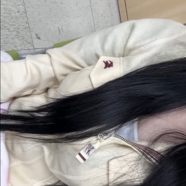 버버리 블루라벨 딱붙핏 여리 후드집업 아베크롬비홀리스타솜이코빈티지히메갸루