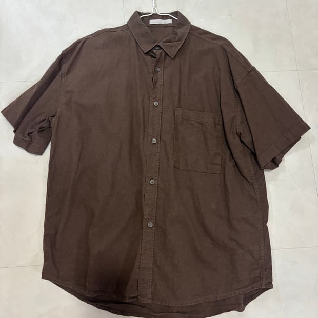 브라운 린넨 반팔 셔츠