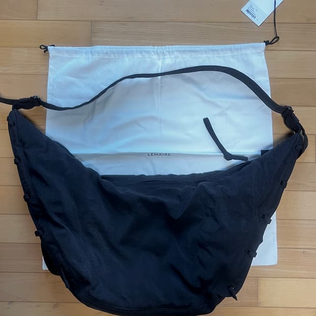 Lemaire 소프트 게임백 라지 블랙