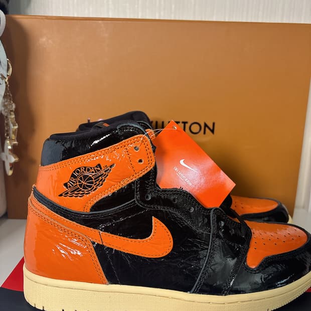 조던 1 쉐터드 백보드 3.0