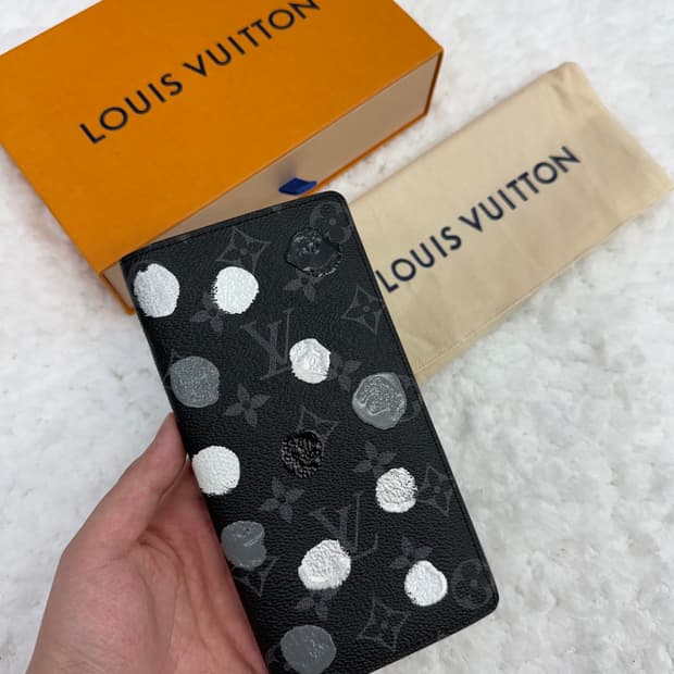 새상품) 루이비통 한정판 쿠사마 야요이 장지갑 풀구성