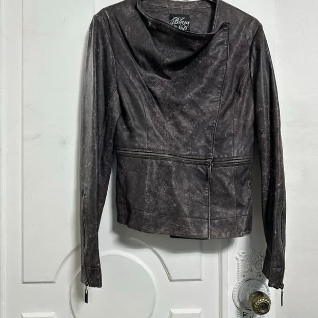 블랑 노이어 비대칭 레더 자켓