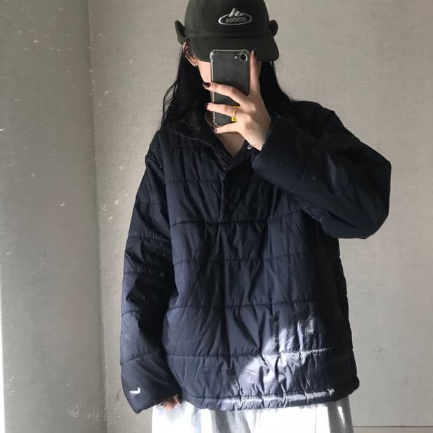 나이키 블랙 버튼 패딩 반집업