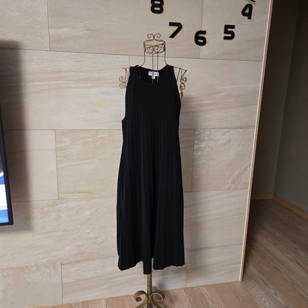 [s] COS 코스 플리츠 원피스