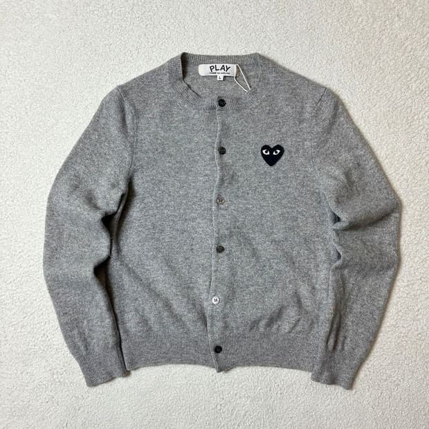 꼼데가르송 하트 로고 니트 가디건 PN6507   