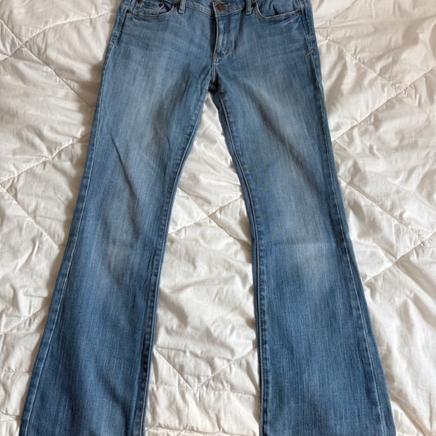 아베크롬비 로우라이즈 부츠컷 데님