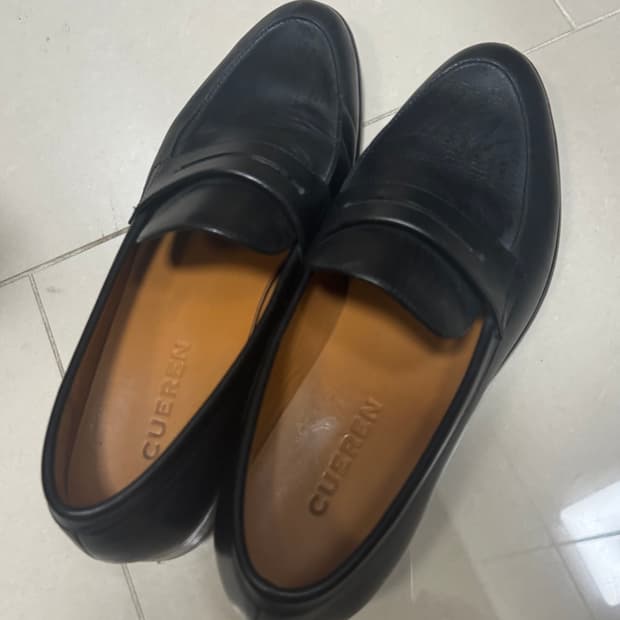 쿠에른 런던 09 로퍼 블랙 250