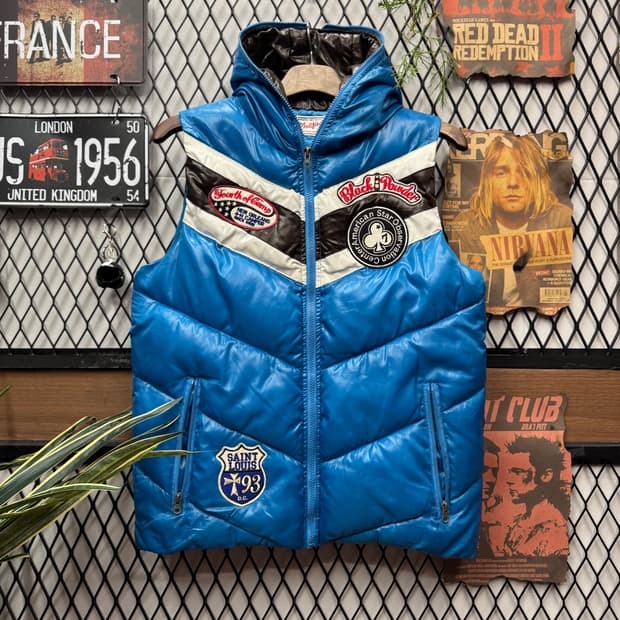 MODIFIED 모디파이드 후드 패딩 베스트 패치워크 디테일 블루