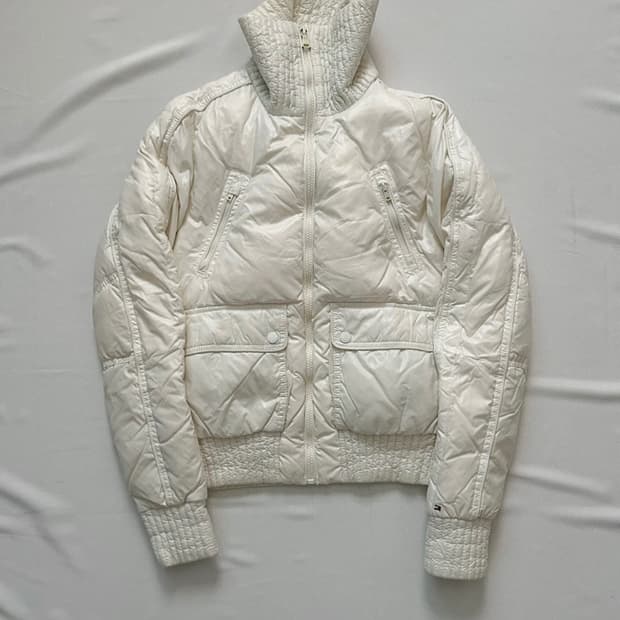 타미힐피거 패딩