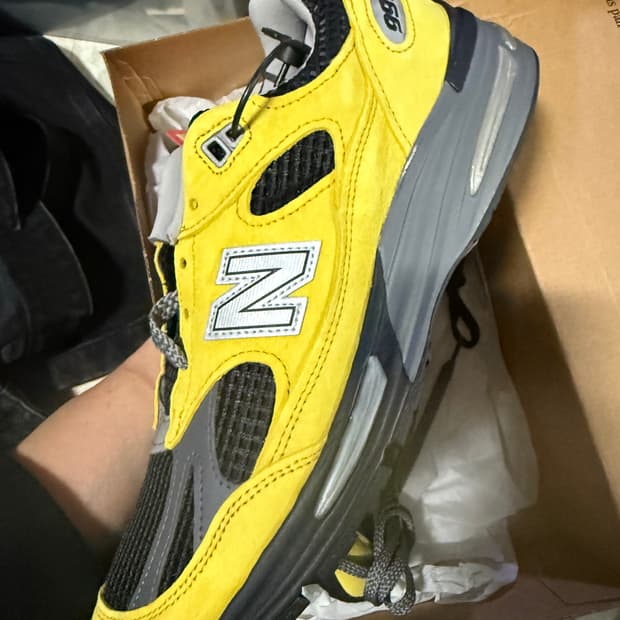 275사이즈 뉴발란스 991v2 메이드인uk 옐로우 블랙 케이스스터디
