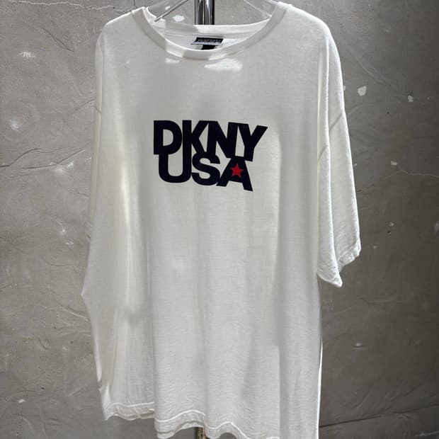 00‘s DKNY 반팔 티셔츠