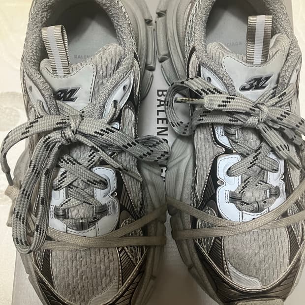 발렌시아가 3Xl 실버 그레이(42)