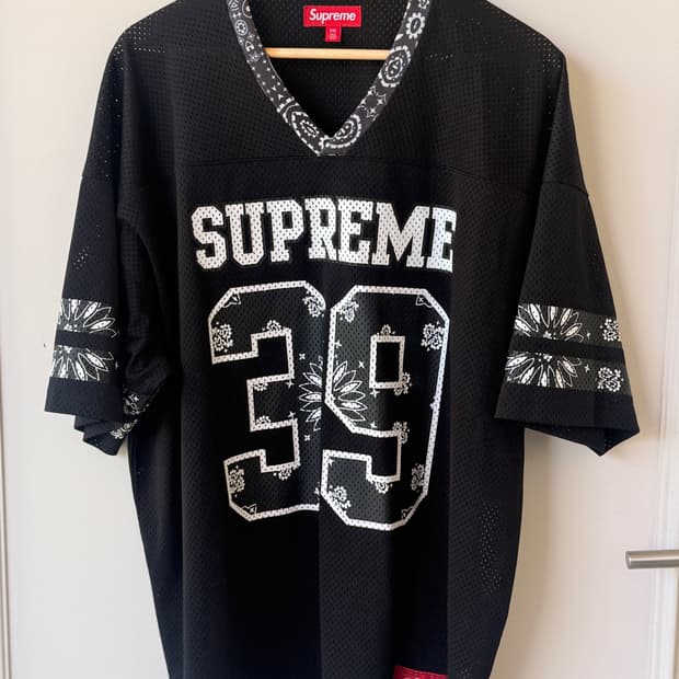 슈프림 (supreme) 25ss 반다나 풋볼 저지 