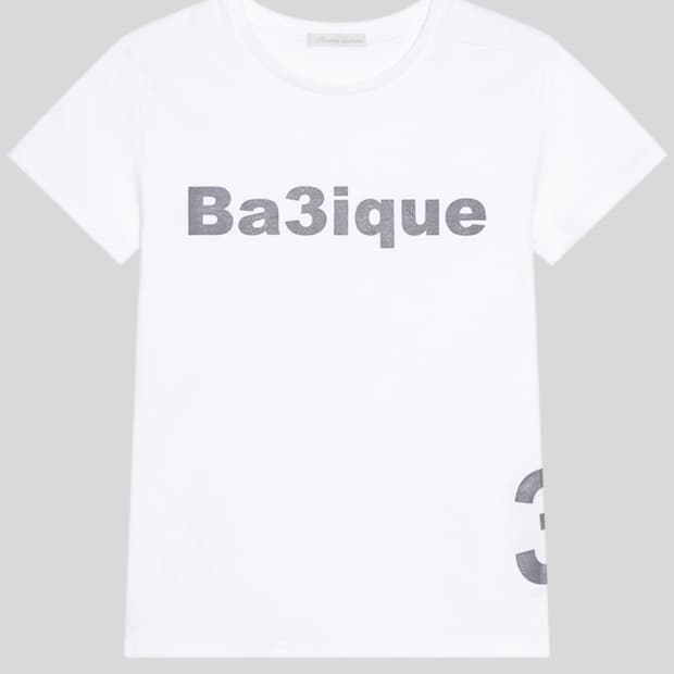 샵페어리 petit logo t-shirt 화이트 구해요👼🏻
