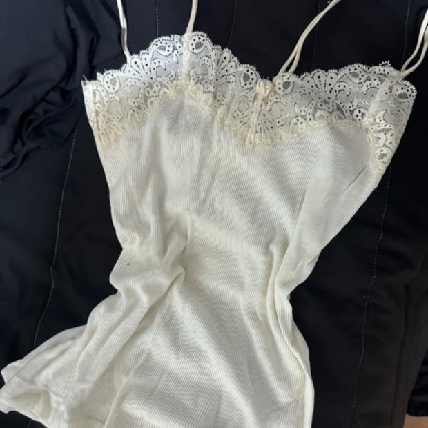 히메갸루 빈티지 장미 레이스 나시