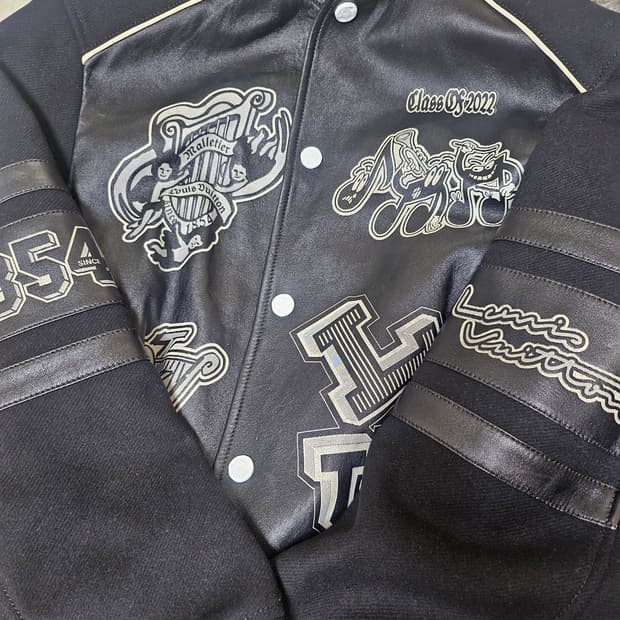 루이비통 바시티 자켓 48사이즈