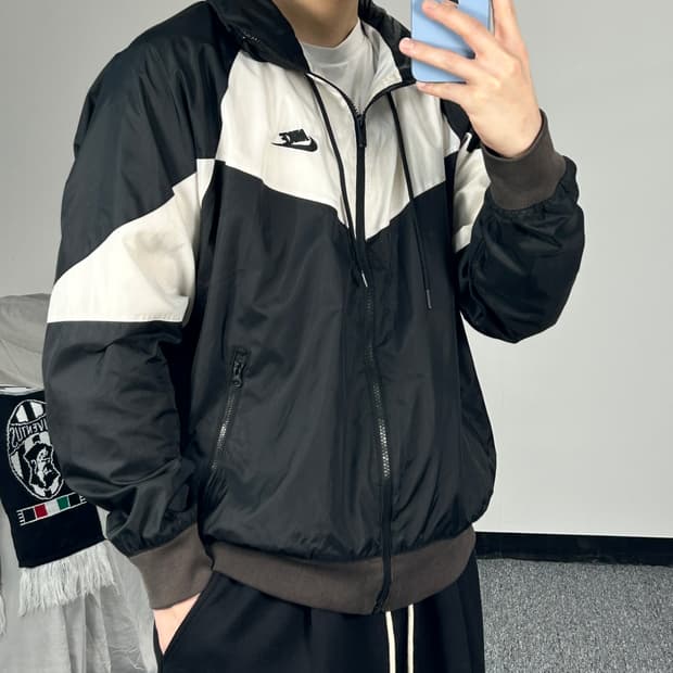 나이키 윈드러너 히든후드 바람막이 L  