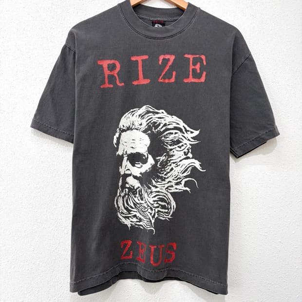 ZEUS RIZE TOUR 2024 그래픽 반팔 티셔츠