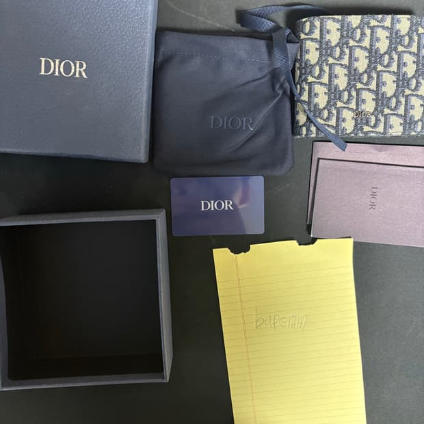 디올 반지갑 베이지 새상품